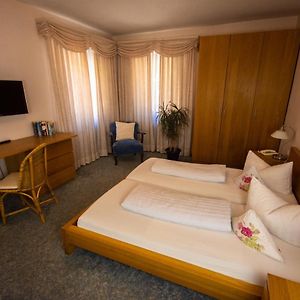 Deluxe Zimmer mit Kingsize-Bett